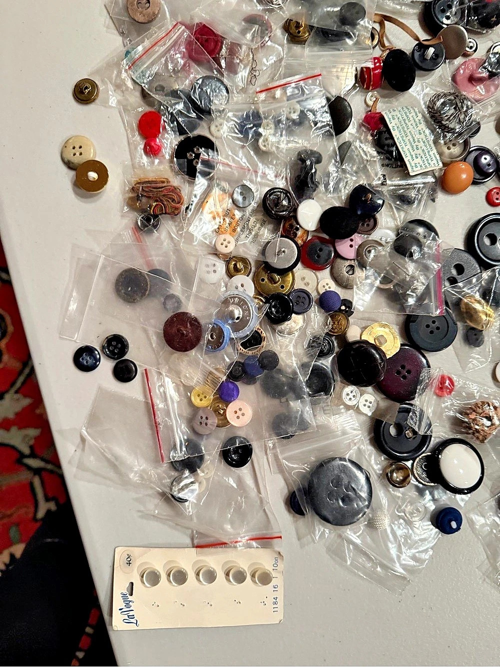 Assorted Buttons Craft Sewing Collection - Picture 2 of 7